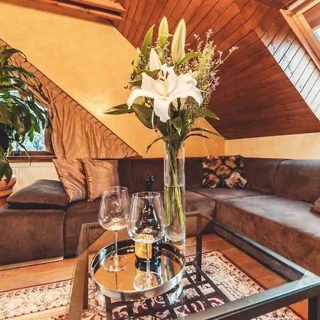 Black Stork Golf Apartment